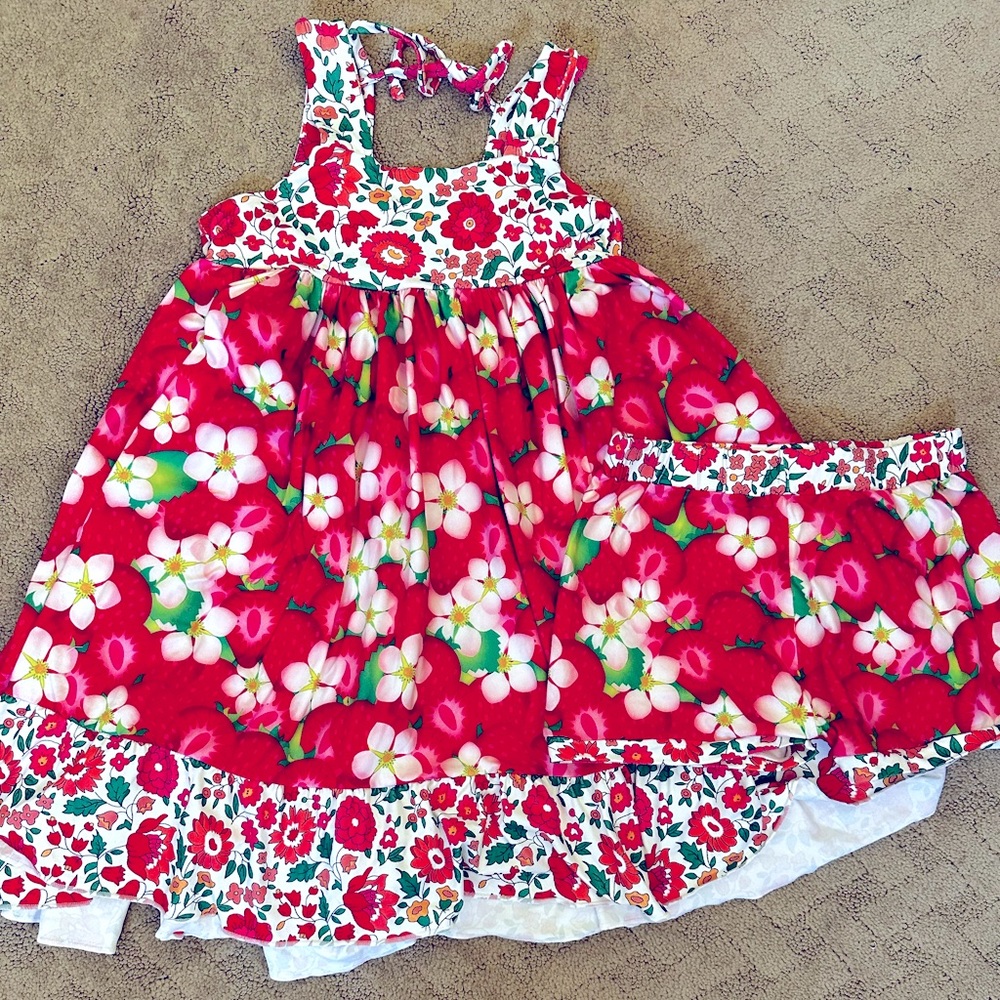 Strawberry boutique tunic set, size 8